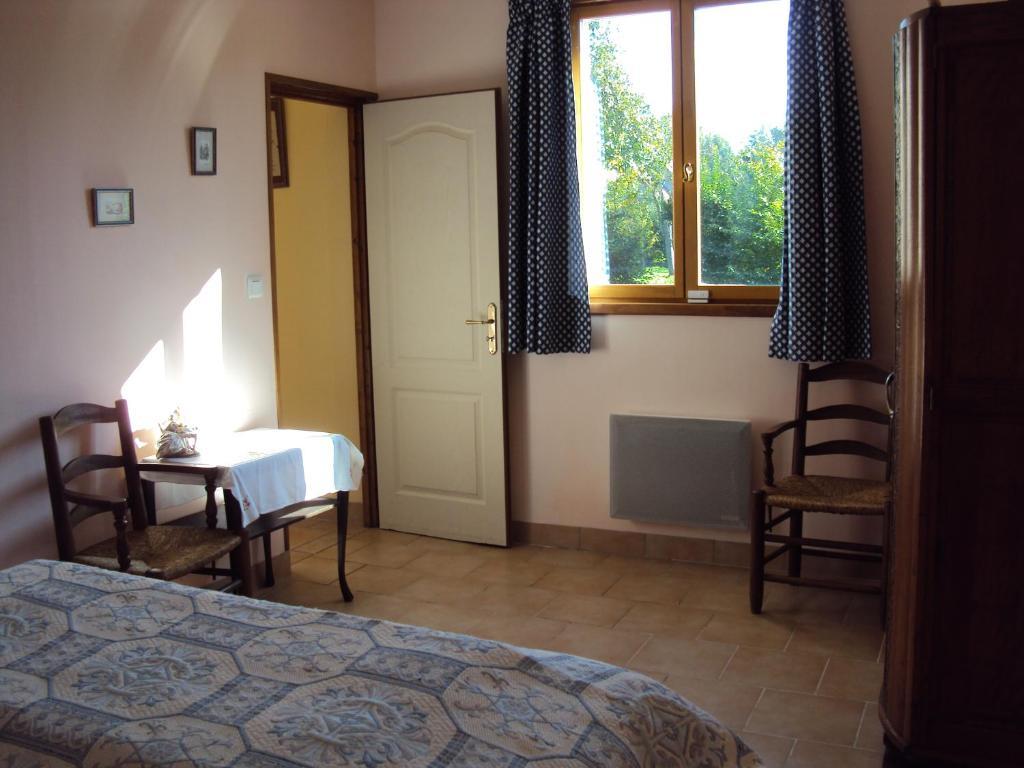 Chambres D'Hotes La Ferme Saint Nicolas Chambre photo